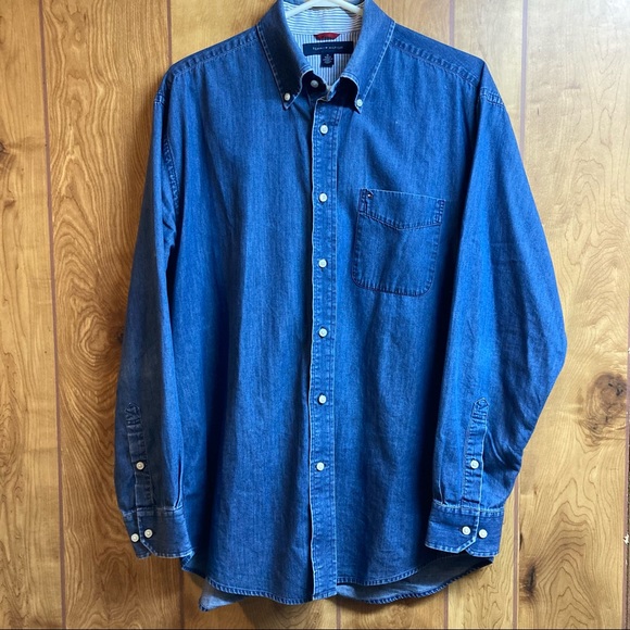 Tommy Hilfiger Denim Button Down Shirt size Men’s Medium 100% Cotton - Picture 2 of 8